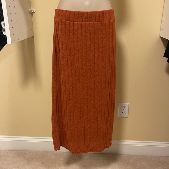 SHEIN High Waist Ribbed Knit Orange Skirt - Picture 3 of 8